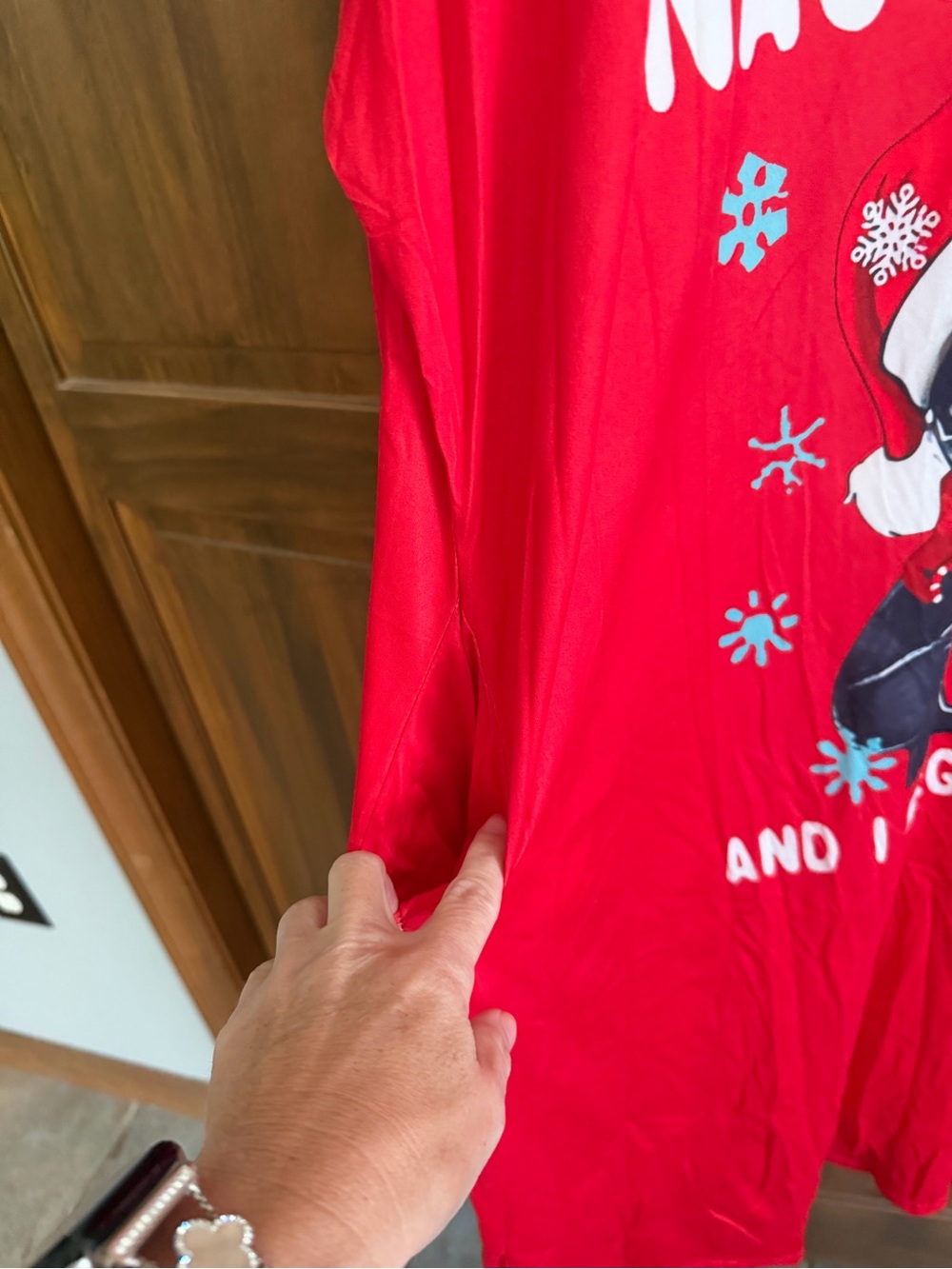 Red Long-Sleeve Holiday Graphic Nightdress - Women - Picture 3 of 6